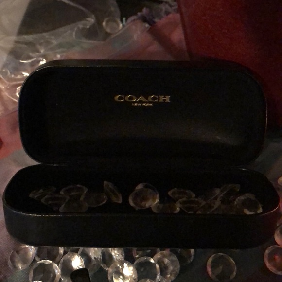 Coach sunglasses with case - Picture 8 of 8